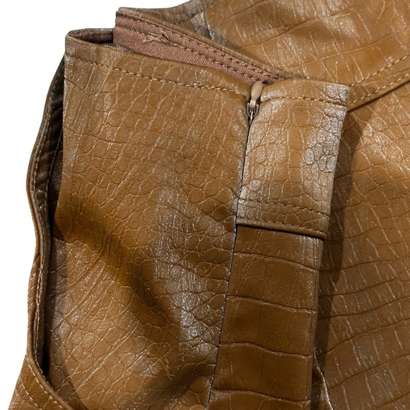 She + Sky Brown Faux Alligator Leather High-Waisted Shorts - Picture 4 of 6